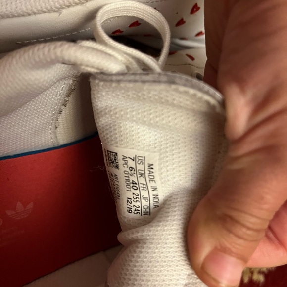 White adidas Stan smith shoes - Picture 3 of 6